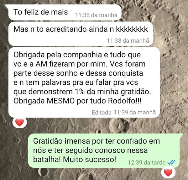 Conversa de WhatsApp de aluna agradecendo ao mentor pela aprovação